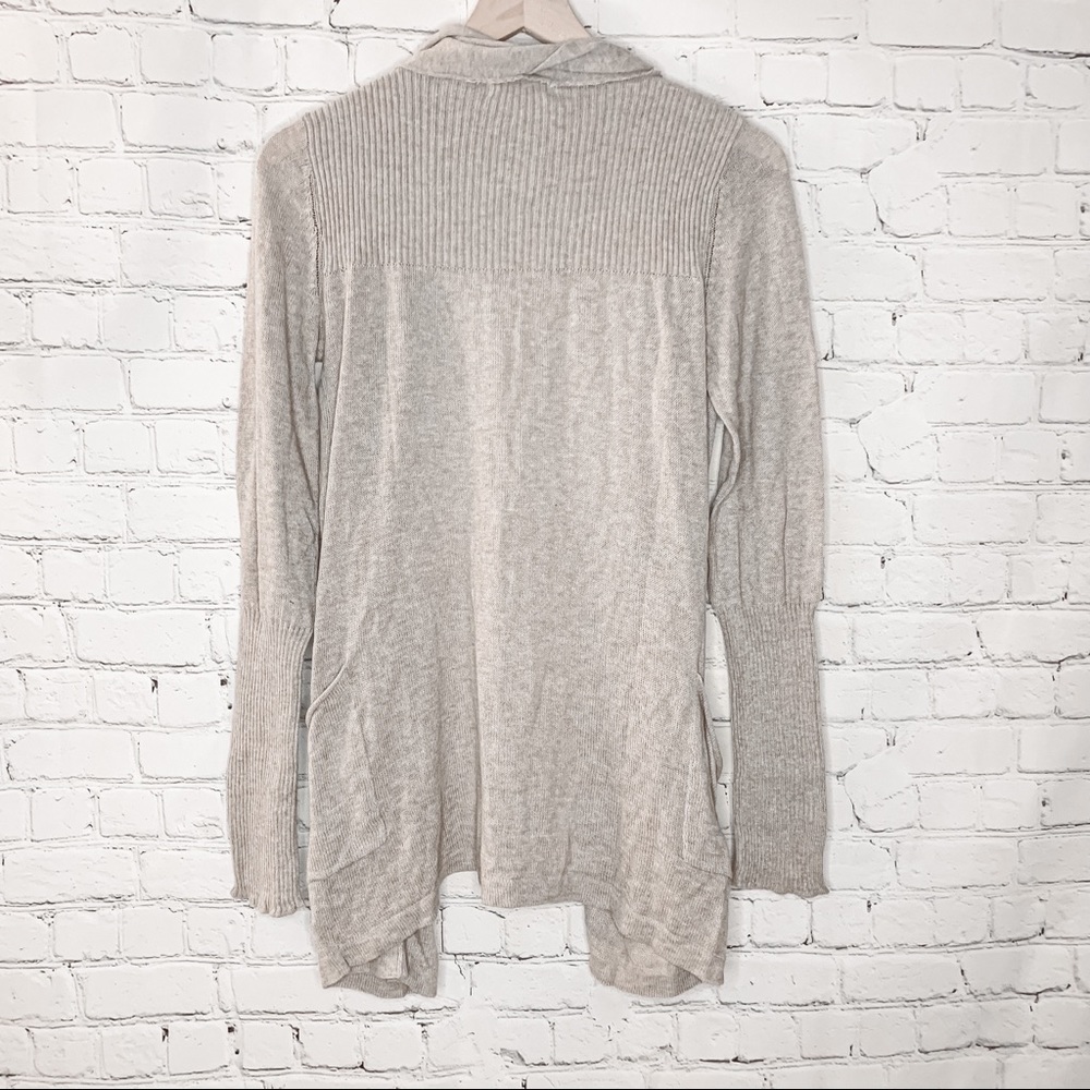 Revolve LAmade Twist Front Cardigan Dark Oatmeal Heather Size Medium NWT - Picture 4 of 8